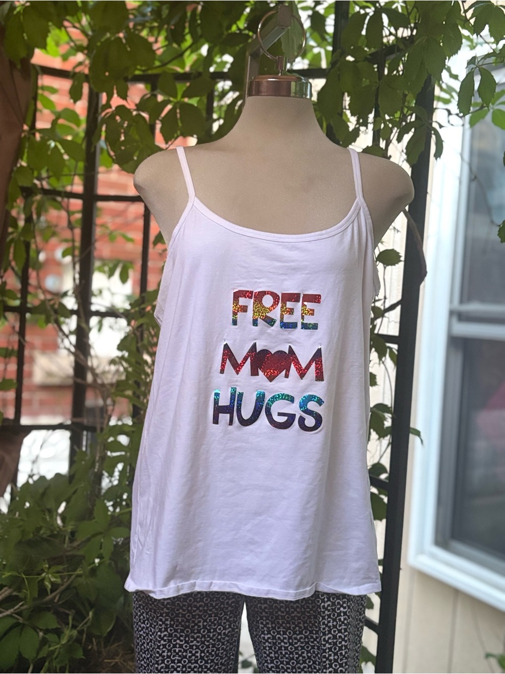 Women's White 'Free Mom Hugs' Sequin Tank Top Size M
